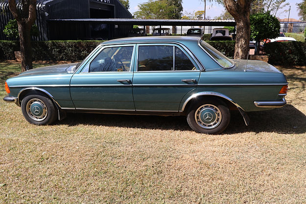 1983 Mercedes Benz 300D