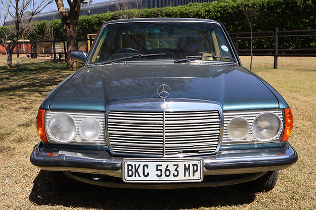 1983 Mercedes Benz 300D